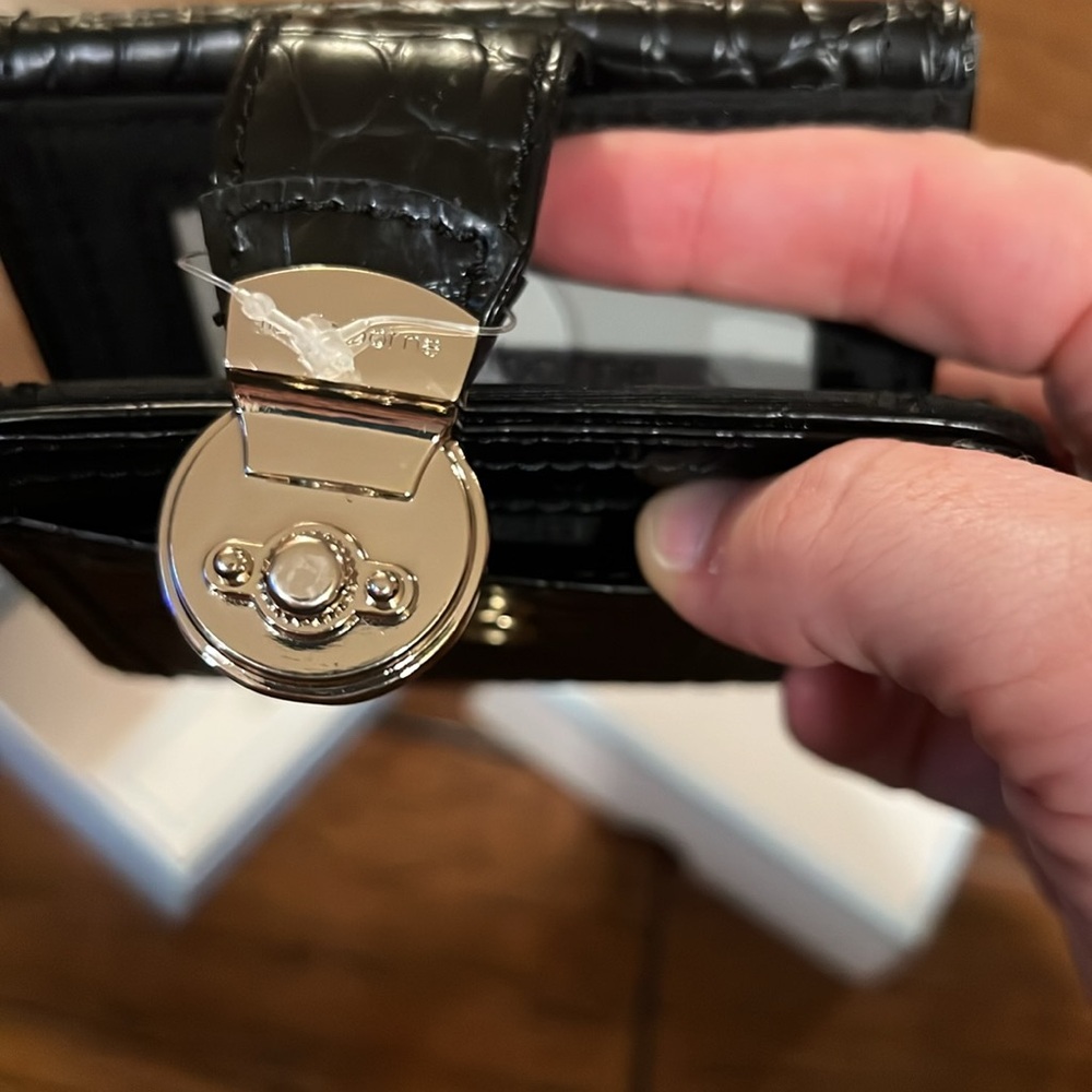Wallet! - Picture 6 of 7